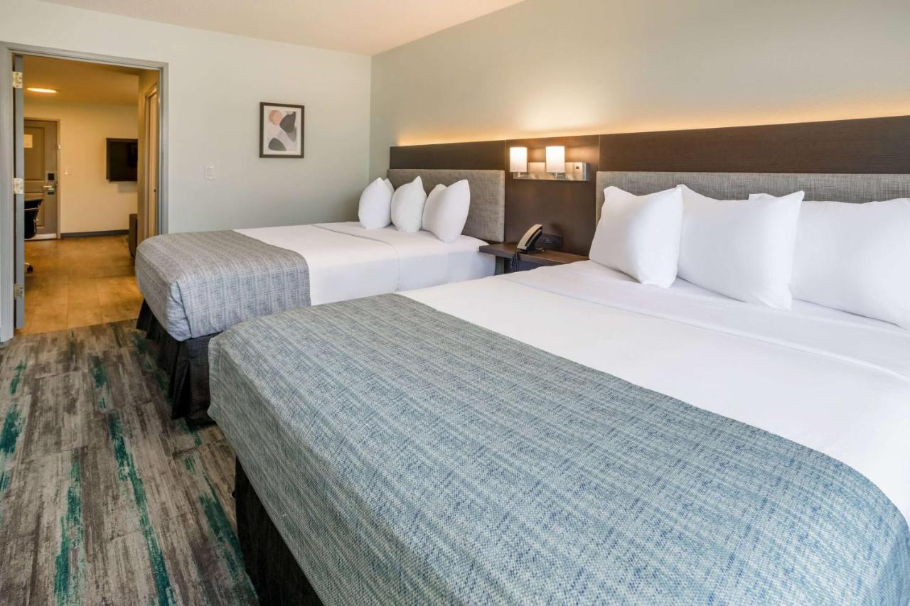 Wingate By Wyndham Waldorf - Washington Dc Area Hotel Exterior photo