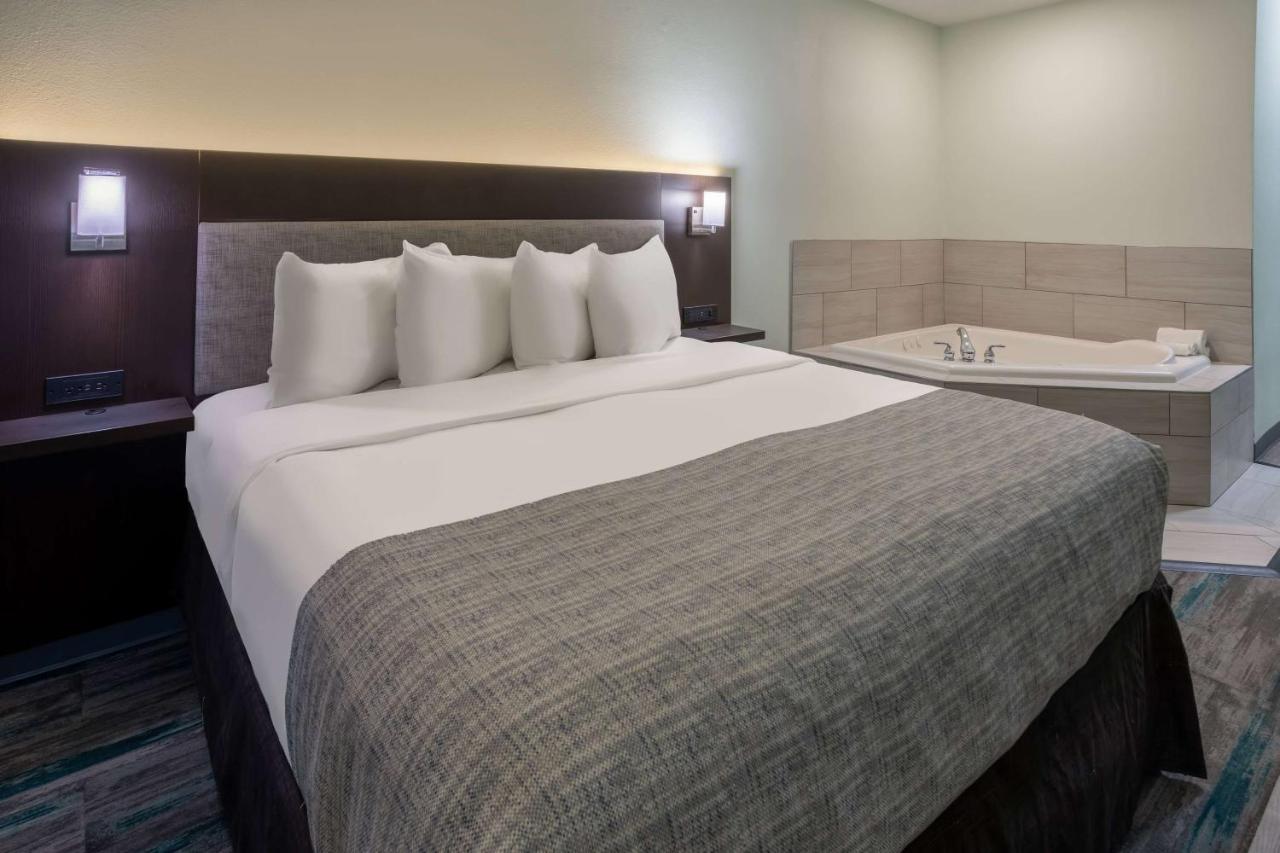 Wingate By Wyndham Waldorf - Washington Dc Area Hotel Exterior photo