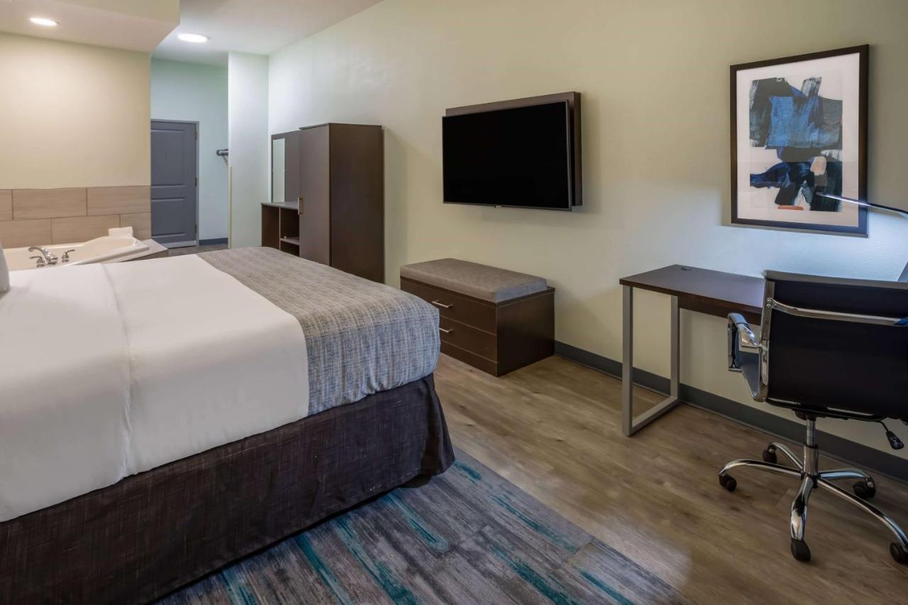 Wingate By Wyndham Waldorf - Washington Dc Area Hotel Exterior photo